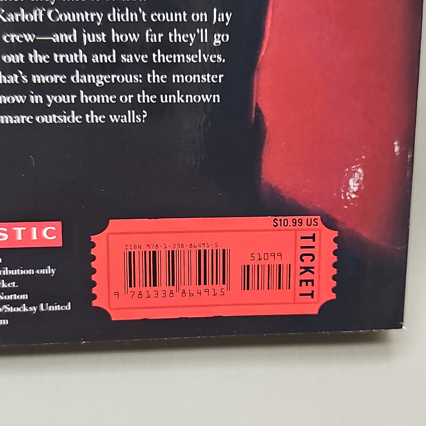 SCHOLASTIC The Getaway by Lamar Giles Paperback Book (New)