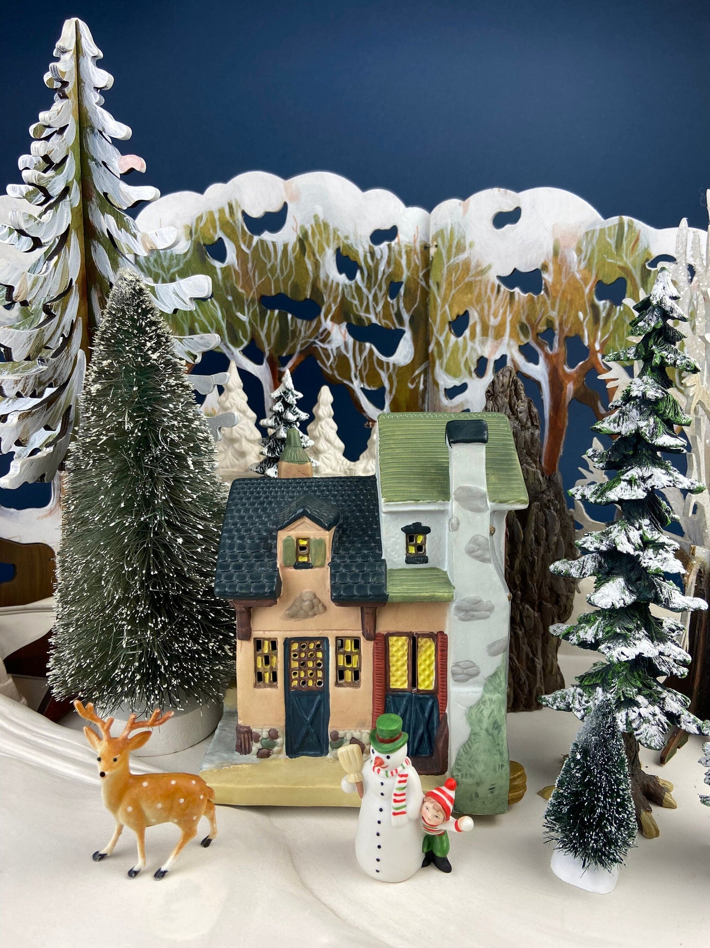 Department 56 Morston Steak and Kidney Pie, Dickens Village, Lighted Porcelain Building