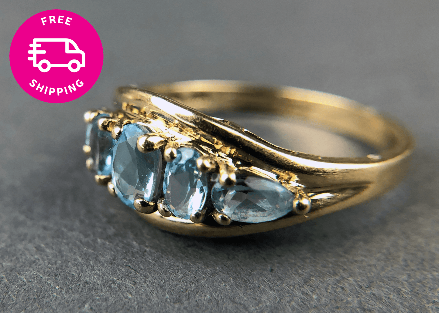 Vintage 10k Gold Ring with 5 Blue Topaz Stones