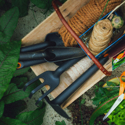 Fiskars Eco Transplanter Narrow Curved Spade Ergonomic Handle UV Resistant