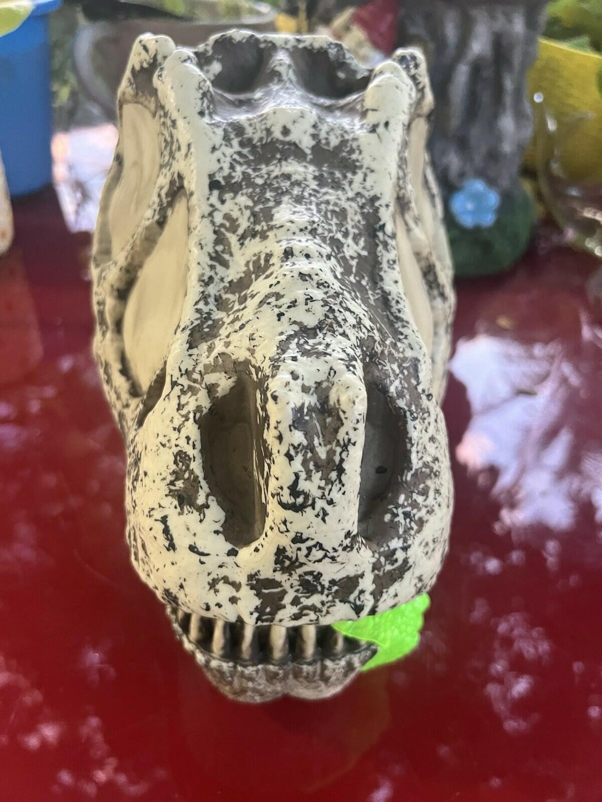 MGA Entertainment Grossmos Flying Dino Assortment Interactive Green Ages 5-7