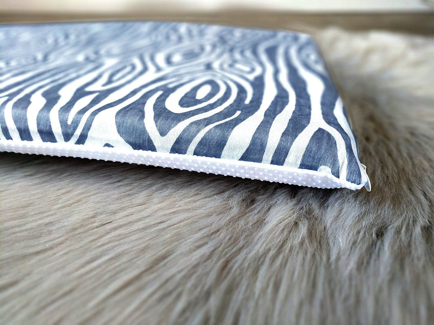 IKEA Bankkamrat, Hemmahos, Stuva Bench Pad Cover, Navy Blue Woodgrain